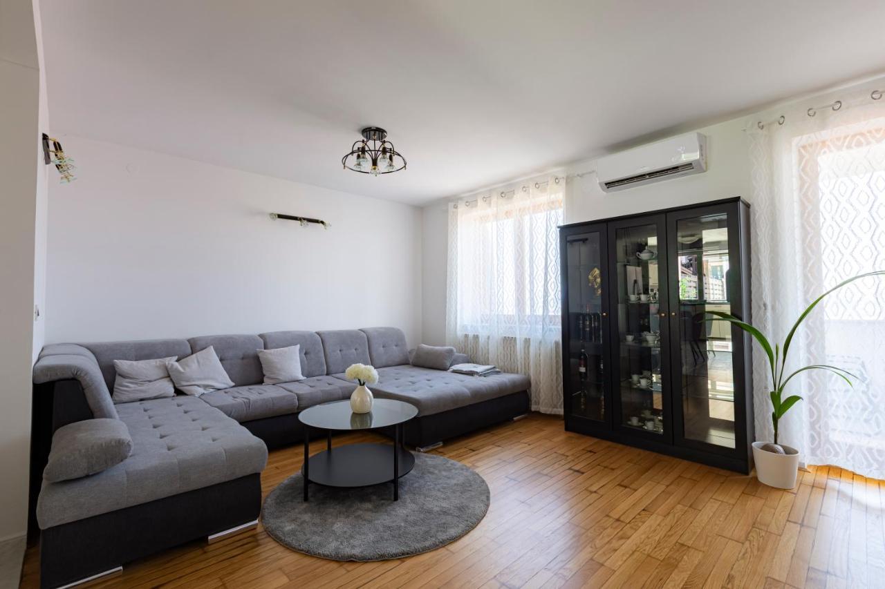 Villa Andrea Koper Exteriör bild